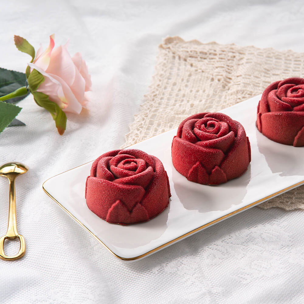 红玫瑰慕斯蛋糕