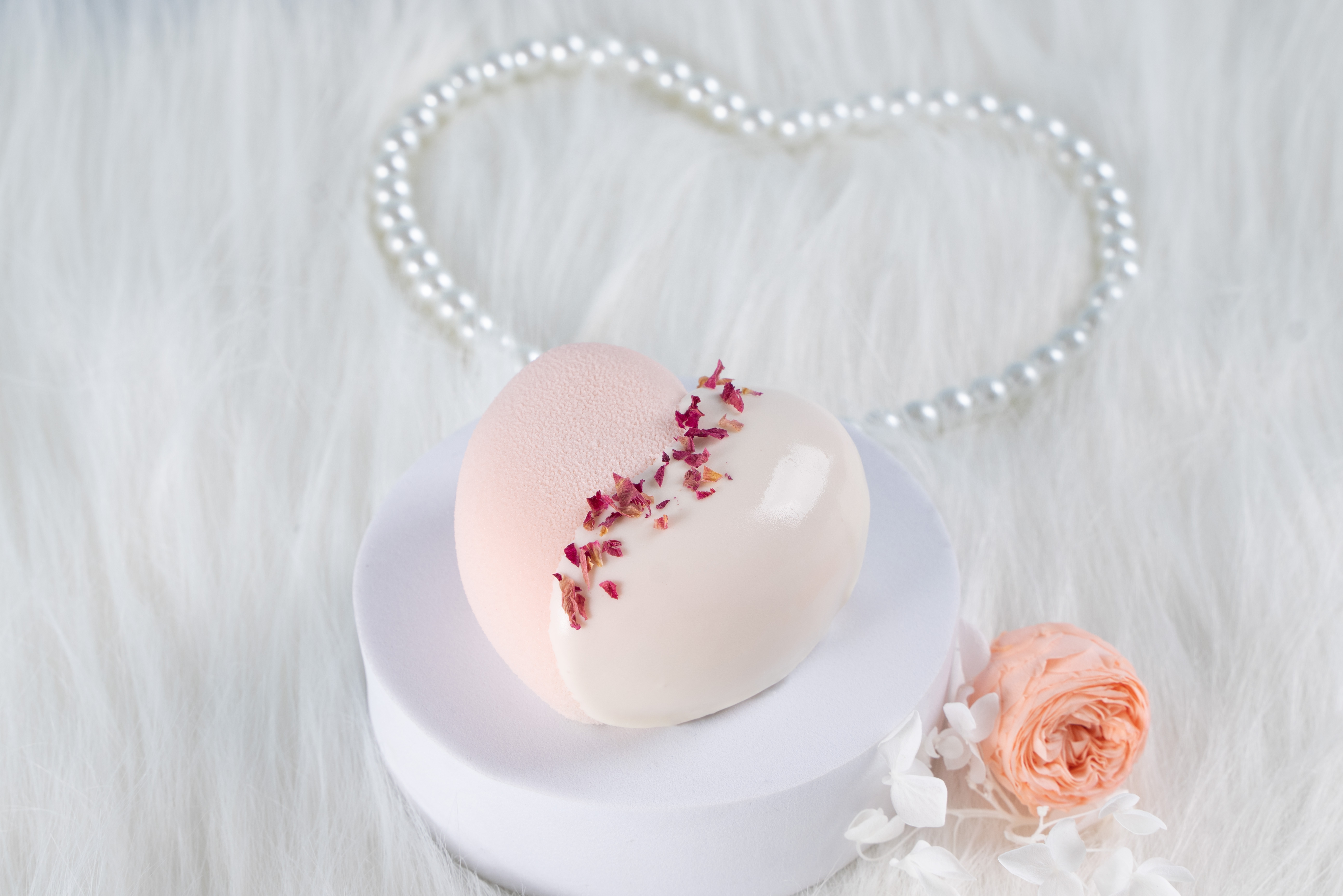 醇香爱心慕斯蛋糕