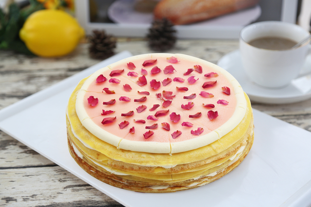  荔枝玫瑰千层薄饼蛋糕 