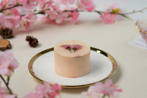 Sakura nat&uuml;rlicher Mousse-Kuchen