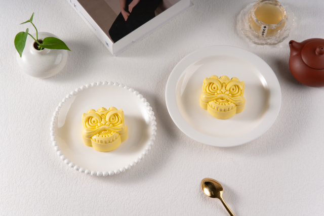 醒目的狮子慕斯蛋糕