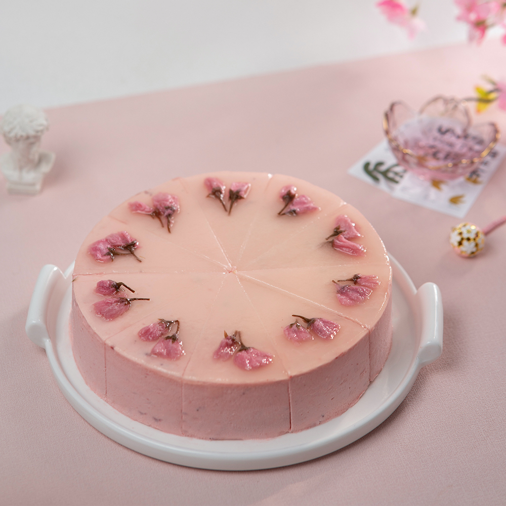 櫻花草莓慕斯蛋糕