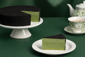 Black Lan&yacute;ž Matcha Mousse dort