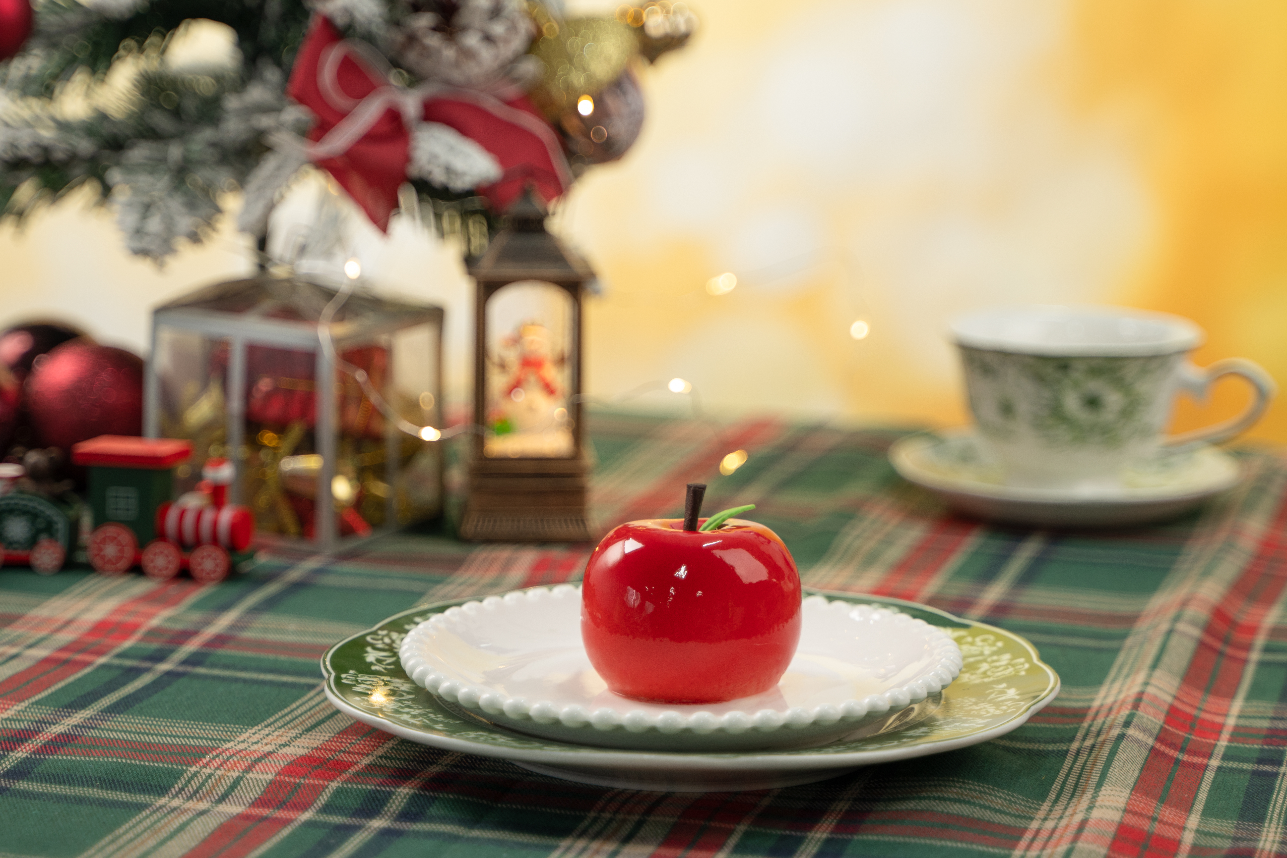 B&aacute;nh Mousse Tr&aacute;i C&acirc;y Ho&agrave; B&igrave;nh