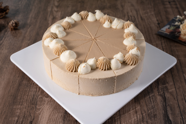 生椰子拿鐵慕斯蛋糕