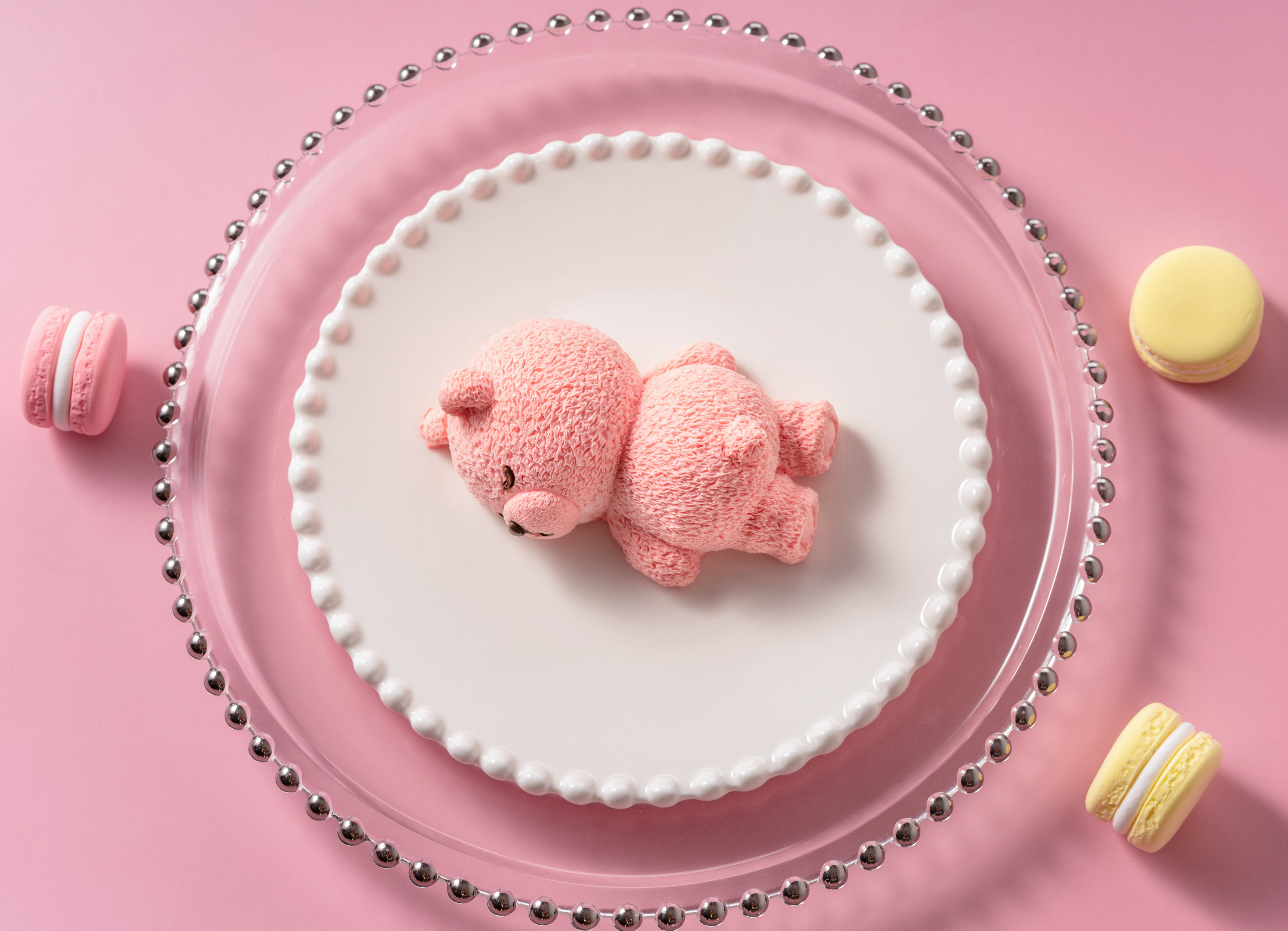 可爱小熊草莓慕斯蛋糕