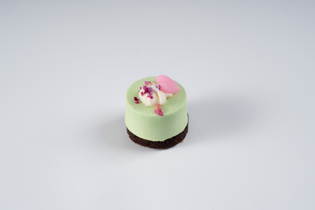 风遇上青芒果慕斯蛋糕