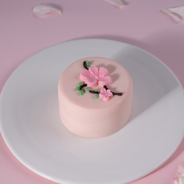 桃花恋慕斯蛋糕