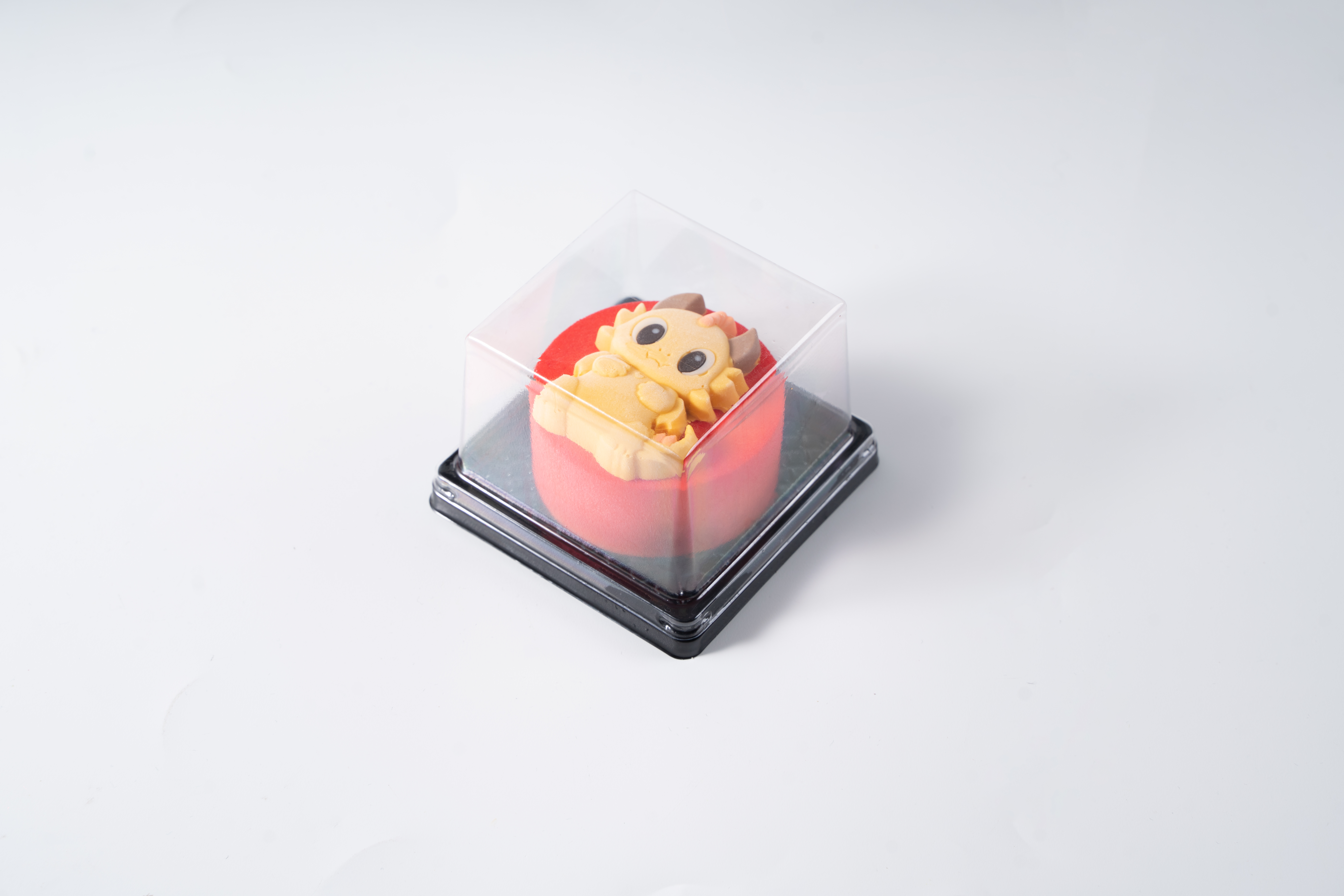 Novoletna mousse torta Dragon Son 